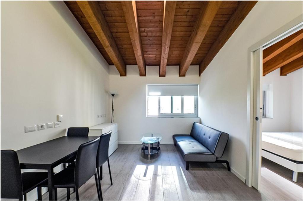 Lux Apartment 2 Milano Metro M2 Luaran gambar